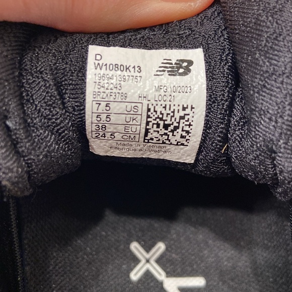 NEW. New Balance Fresh Foam, 1080 running shoes - Picture 7 of 8